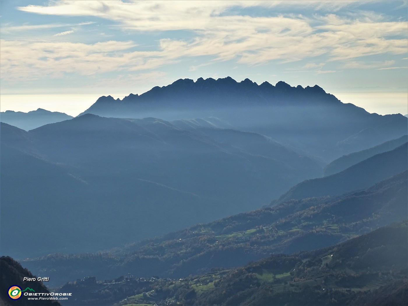 80 Il Resegone dalla Val Taleggio.JPG